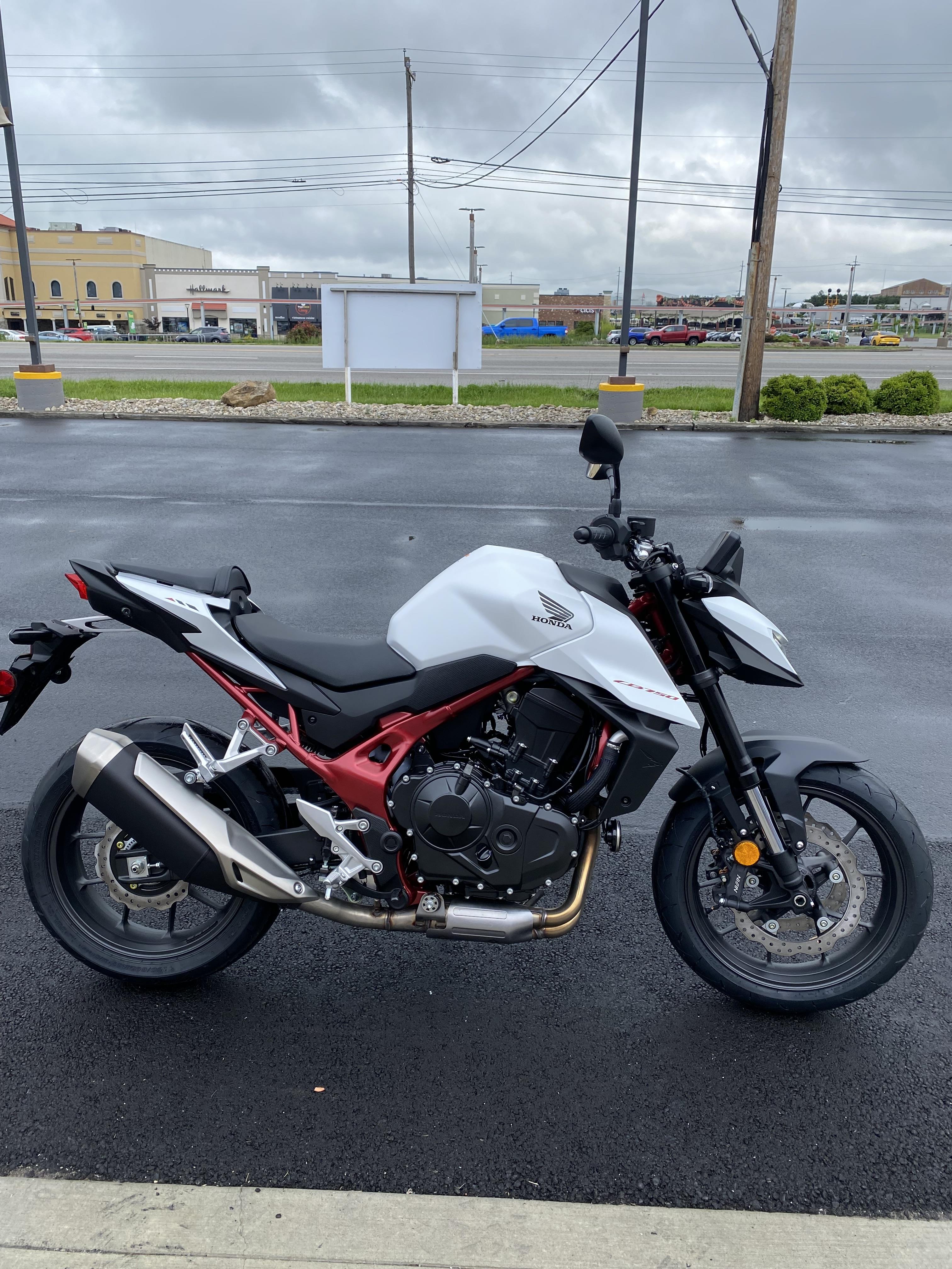 2025 Honda CB750 HORNET - Photo 6